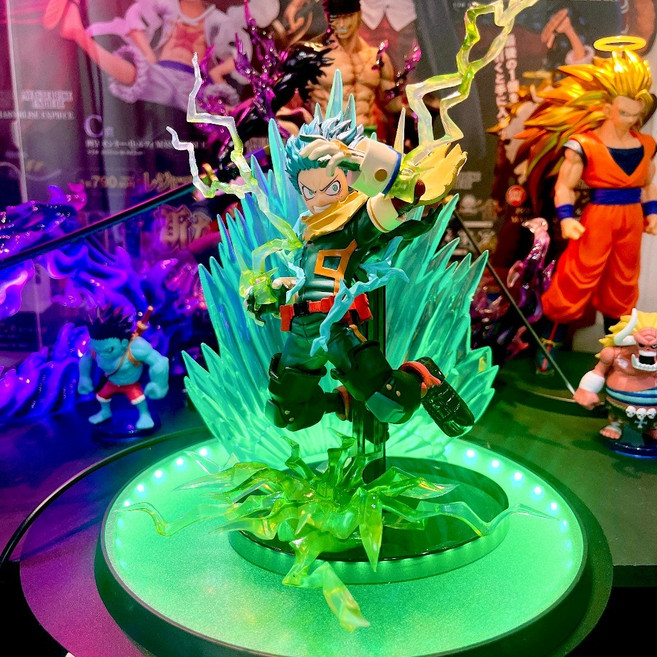 Banpresto 我的英雄學院 綠谷出久公仔 The Amazing Heroes, 1個, 燈座發光(綠谷/版本1）,含公仔(附正版原盒)