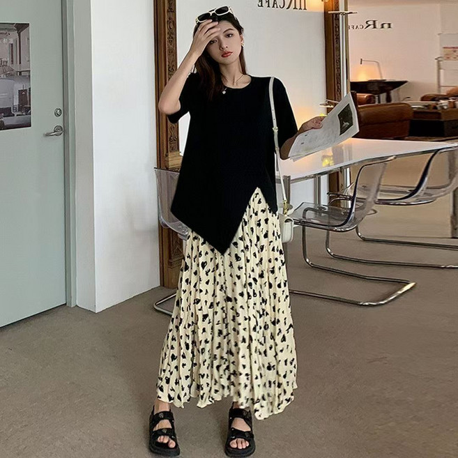 임산부 여름 롱스커트 세트 임부 루즈핏 언밸런스 밑단 반팔티 + 플라워 롱치마 캐주얼 임부복 상하의 세트 LCL