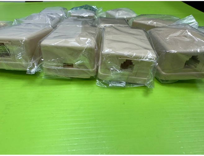 電話接線盒(單孔) 可接2芯線附泡棉膠, 1個