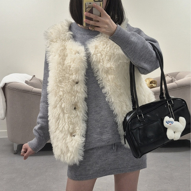뽀글 양털 에코퍼 조끼 페이크퍼 베스트 인조퍼조끼 루즈핏 티케즈샵