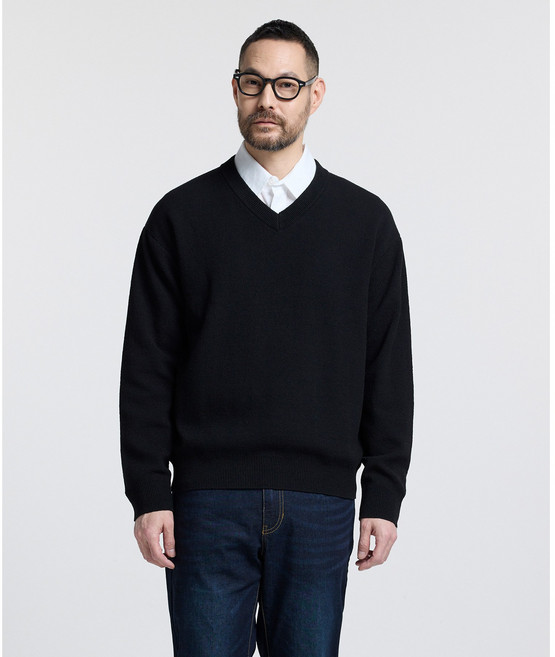 [STCO] 남성 V넥 부클 솔리드 니트 오버핏 블랙