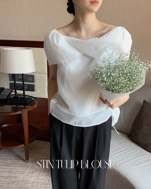 루어스룸 허브 봄 여름 하객룩 오간자 어깨쉬폰 오프숄더 블라우스