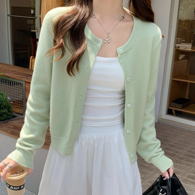예쁨시전 봄가을 간절기 러블리 하트버튼 긴팔 니트 가디건