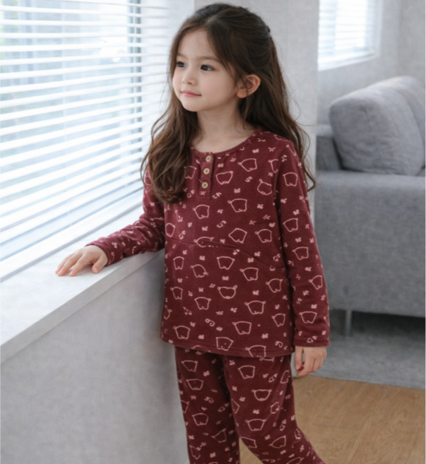 행복한쇼핑몰 여아용 무형광 피치 기모 스노우캣 상하의 긴팔 세트