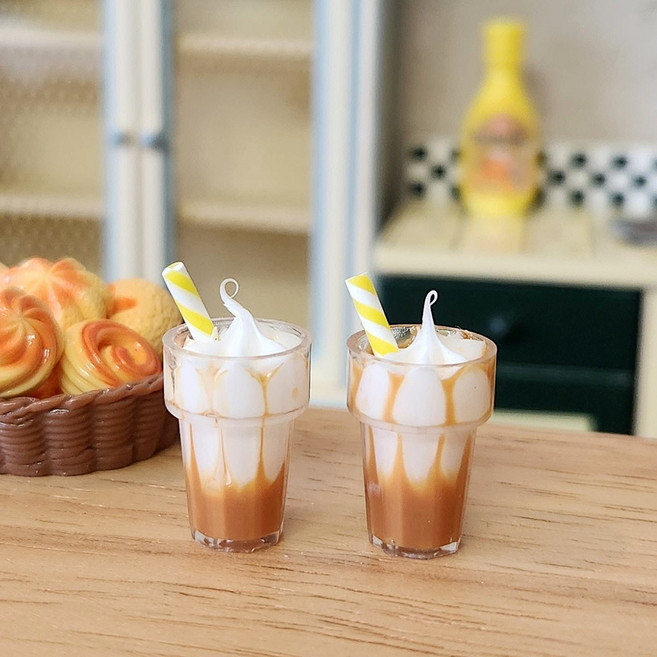 미니어쳐카라멜마끼야또모형2p 미니어쳐커피 돌하우스소품