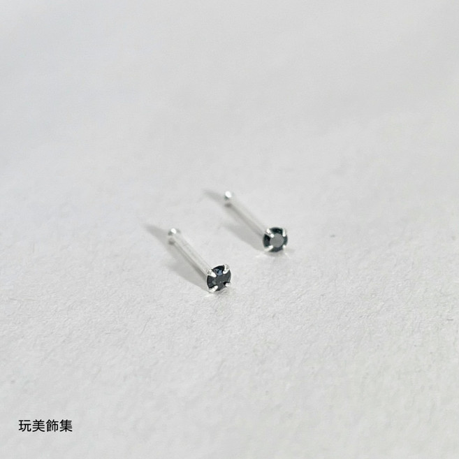 玩美飾集 999足銀四爪鋯石養耳棒