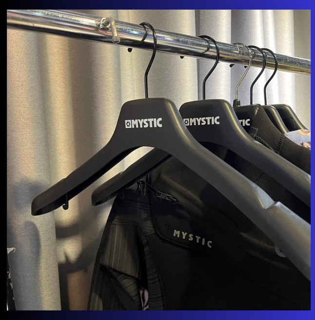 【荷蘭衝浪品牌MYSTIC】防寒衣 潛水衣 水母衣 Hanger, 1套, 專用衣架3入組, 黑