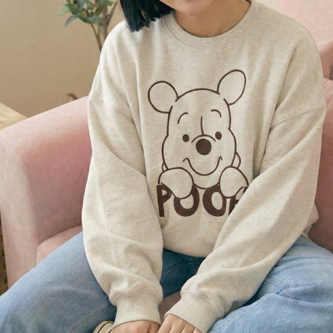 디즈니 푸우 핸들자수 양기모 오버핏 맨투맨