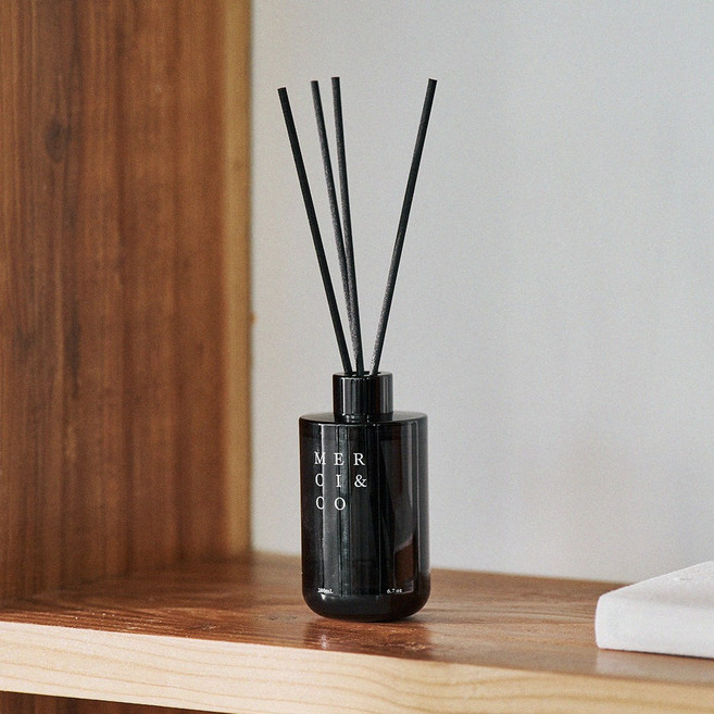 메르시앤코 블랙스톤 오래가는 향기좋은 디퓨저 200ml 집들이선물 추천 대용량 실내방향제, 1개, 시더우드