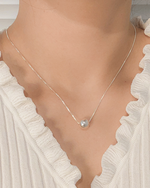 모두디자이너 실버925 듀이 빅 10mm 비드 은볼 슬림 사각 체인 목걸이 12