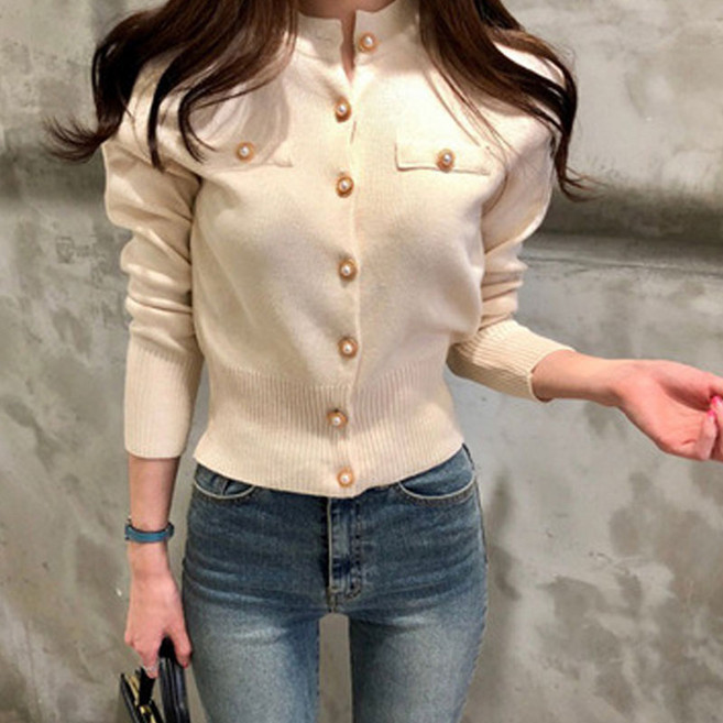 간지나는 여성용 클레어 금장단추 심플 라운드넥 슬림핏 가디건