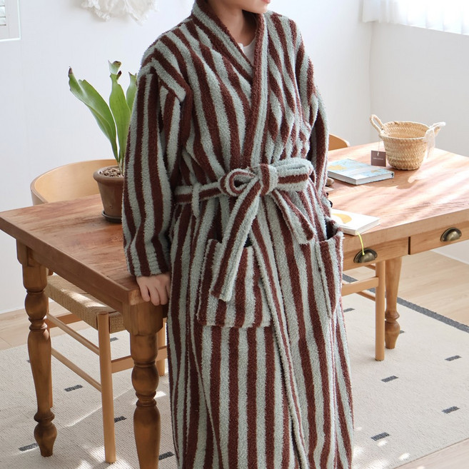 이지유 극세사 스트라이프 가운 프리미엄 겨울 보온 수면 호텔 로브 샤워가운 파자마