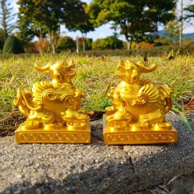 이현아트 풍수인테리 소품 비휴장식, 금색