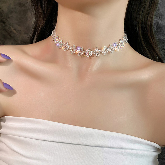 아이루리 트윙클 다이아 초커 목걸이 투명 비즈 여성 초커목걸이 choker