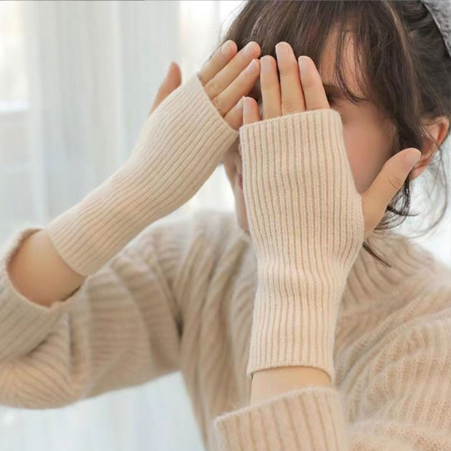 힛템 도톰한 고급원단의 골지 핑거리스 핸드워머 니트 털 반장갑