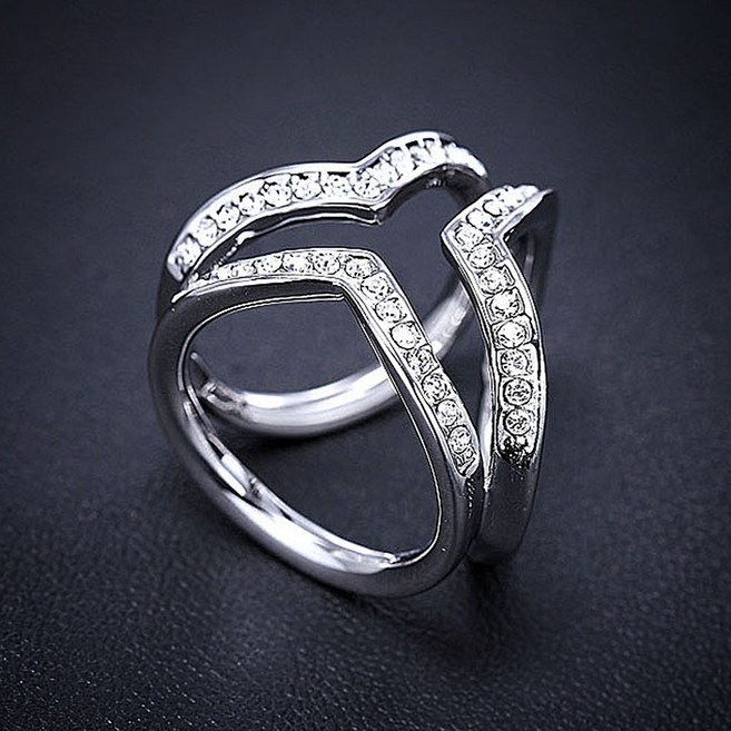 미즈코스 큐빅쓰리홀 스카프 링 고리 홀더 연출 봄 가을