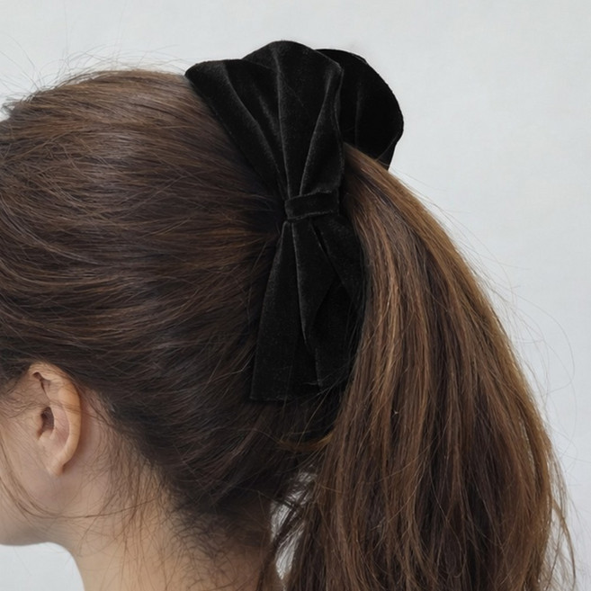 헤미쉬스타일 벨벳 리본 바나나핀