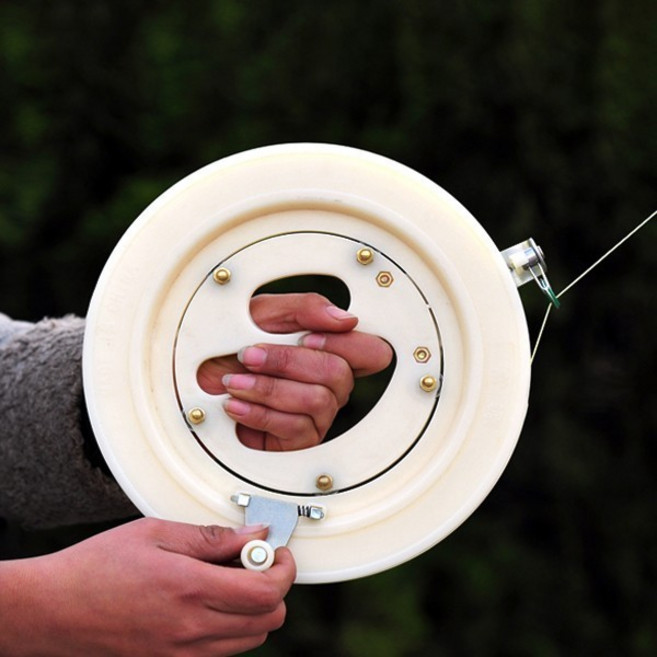 봄 나들이 고급 얼레 연타래 연날리기 베어링 2종 150m 200m 실포함 다양한 활용 릴낚시 체험학습 소풍 방학 여행, 200m화이트얼레, 검은독수리, 1개