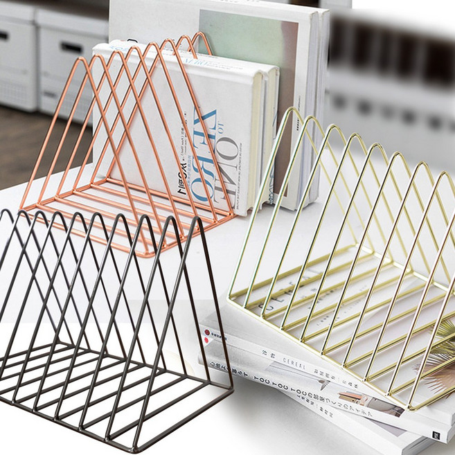 삼각형 매거진랙 철재 와이어 책꽂이 잡지 거치대, 로즈골드