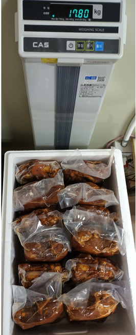 정성담은푸드 업소용 대용량 왕족발 1박스 12개 (1.4kg-1.6kg), 1.4kg~1.6kg, 1개, 1.4kg