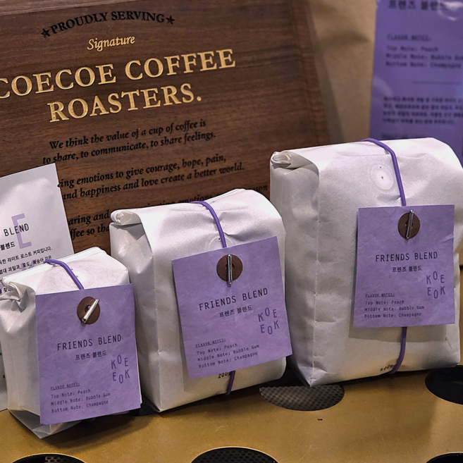 스페셜티 커피원두 미디엄 라이트 로스트 망고 복숭아 열대과일 아로마 와이니 향미 프리미엄 블렌드 코에코에 프렌즈 블랜드, 1개, 200g, 홀빈(분쇄안함)