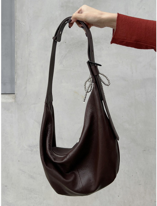 LEATO STUDIO 羊皮餃子包2.0 大容量兩用可調節肩背包 三色, 咖啡(現貨), 1個