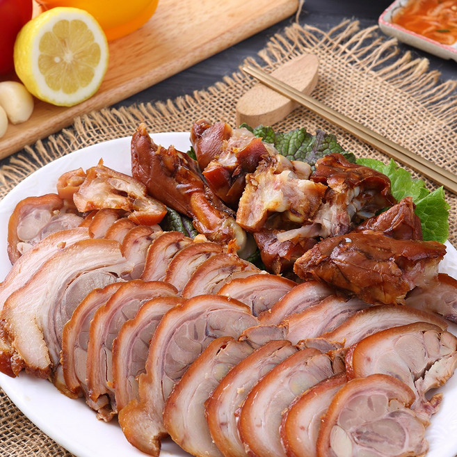 자연과농부 흑마늘 왕족발 앞다리 700g, 1개