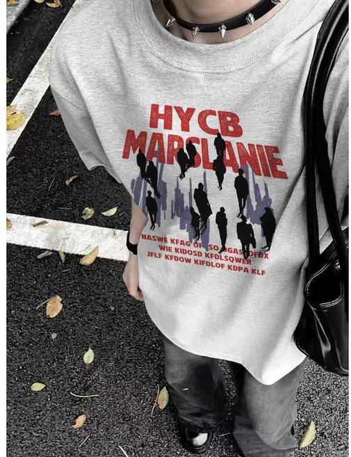 女款短裙 印花 落肩 寬鬆 日常休閒穿搭