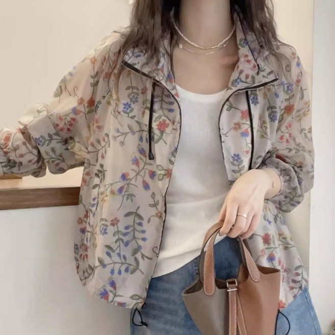 블라벨리 2024 봄 유럽산 꽃 프린트 후드 래쉬가드 코트 여자 와이드 스트링.HY380