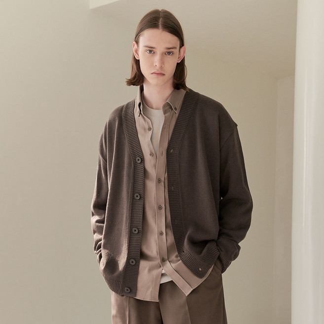 [더블유스탠다드(W STANDARD)] 베이직 간절 세미 오버핏 심플 가디건