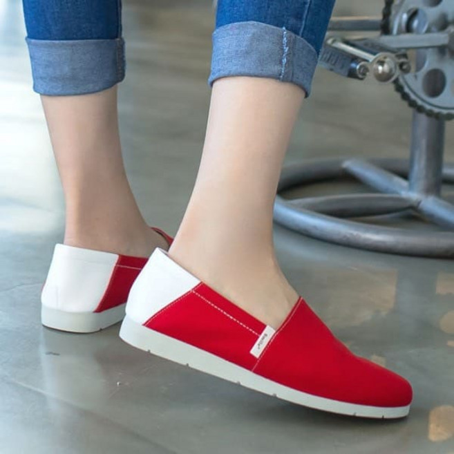 白鳥麗子 台灣製 2way 可後踩 小白鞋 女鞋 平底鞋 帆布休閒鞋 樂福鞋, 紅色,24