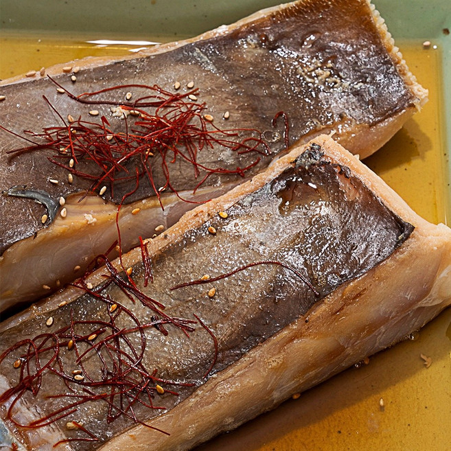 <정담은홍어> 국산홍어로 만든 톡쏘는 알싸한 맛이 별미인 홍어찜용 날개살 반건조생선, 1개, 찜용 날개살500g