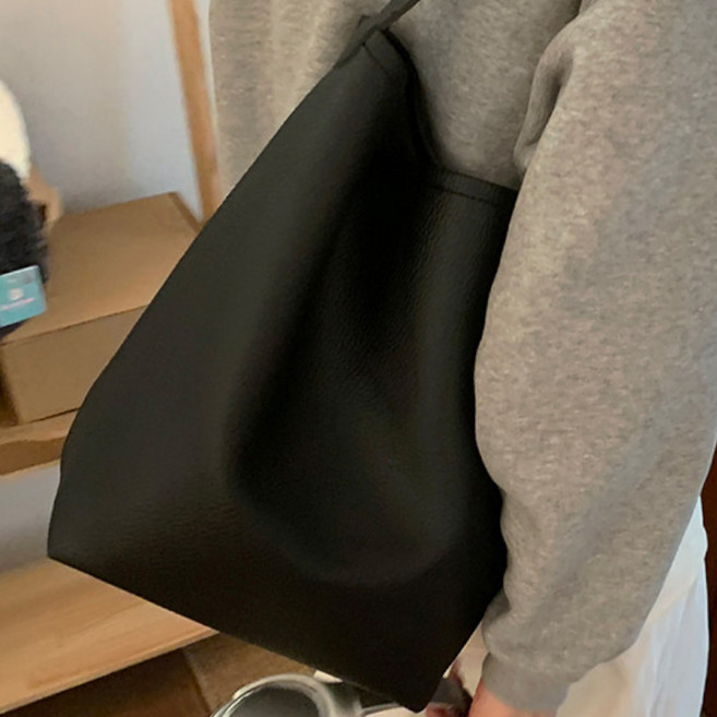 B&C.Room 빈티지 겨드랑이백 여성 대용량 버킷백 패션 만능 숄더백 출퇴근용 토트백 데일리 가방 무지 가방 여성 가방 여성 숄더백 여성 핸드백 심플한