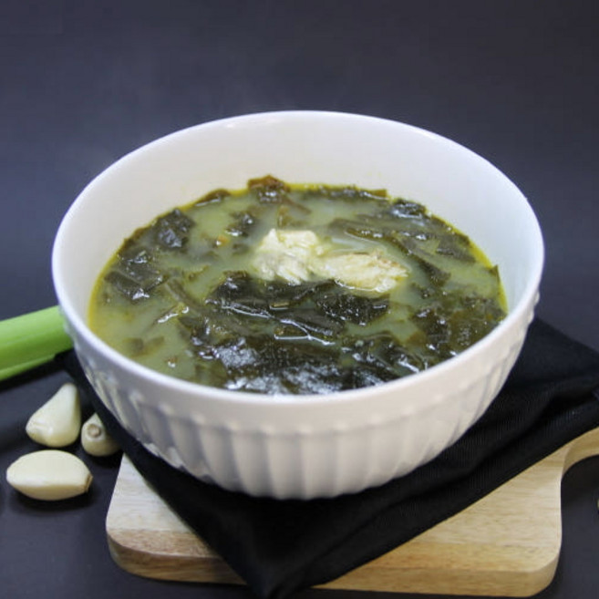 우럭 미역국 완도 미역 즉석국 냉동국 간편국 500g 5개