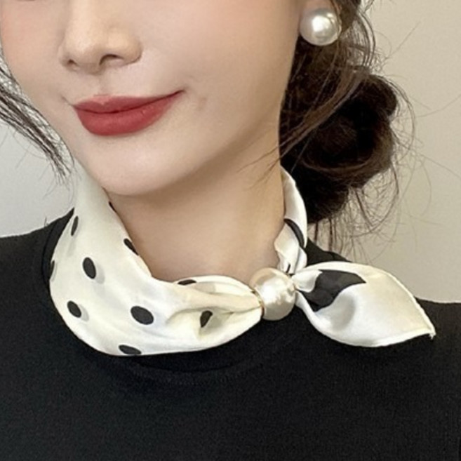 라일리 자석 진주볼 원터치 쁘띠 스카프