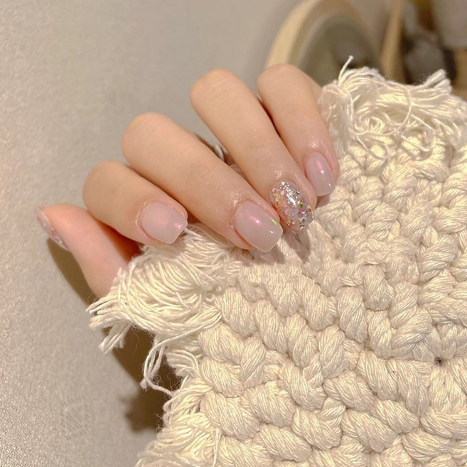 유니스뮬라 붙이는 셀프 네일팁 글리터 은은한 우유빛 인조손톱 숏네일 숏팁 U13, 1개