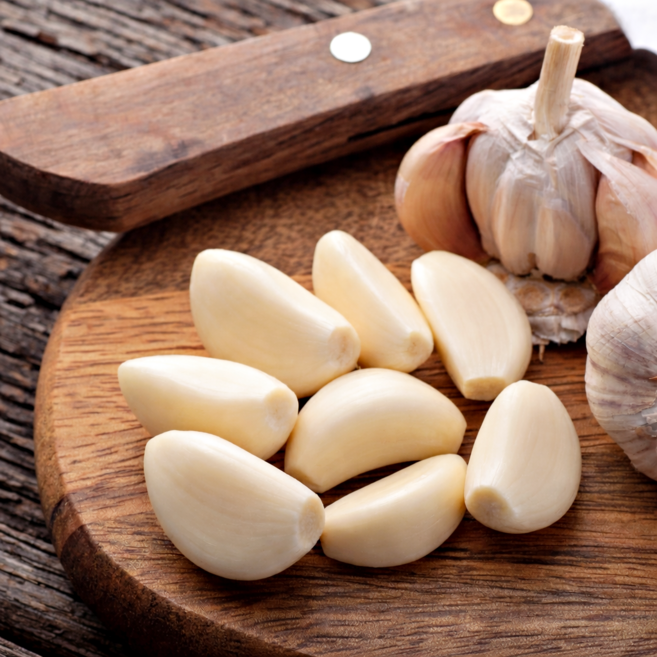 [내일도착보장] 국내산 꼭지제거 깐마늘, 1개, 1kg (대/덜매운)