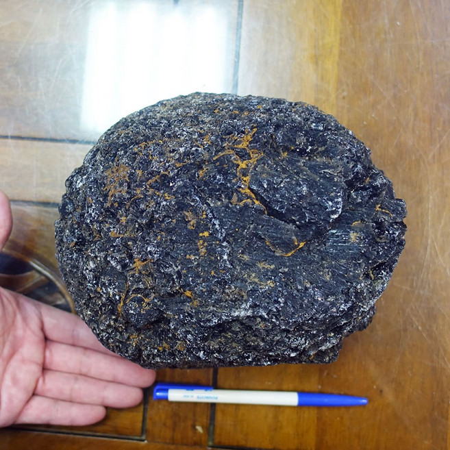 印尼隕石 Agni Manitite 火山玻璃 6860克 俗稱印尼天狼星 烈火石 黑隕石 古黑曜石