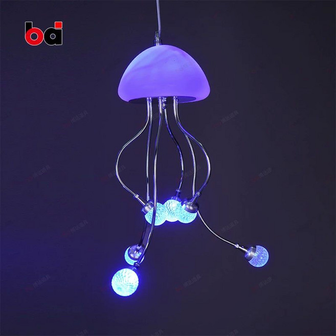 해파리 테라스 수족관 조경 장식용 웨딩 장식등 수면등, 1개, 소형 수달