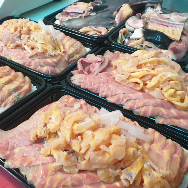 [차리송어] 철갑상어회 1.9키로 3인분 상어회 얌야미 먹방, 1개