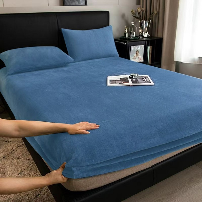 TUTOGO 加厚牛奶絨床包組 雙人加大 藍色 保暖親膚 附枕套2個 適用5-28cm床墊