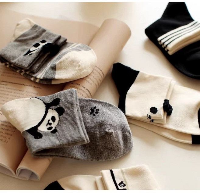 Banjiwu 중통 양말 5켤레 세트