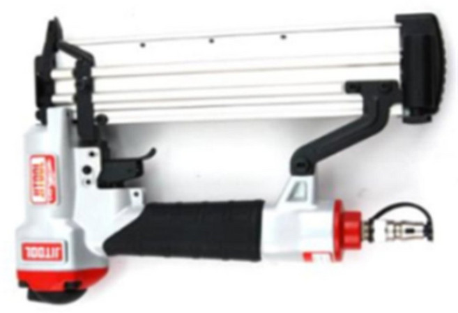 정스네 제일타카640 타카건, 1