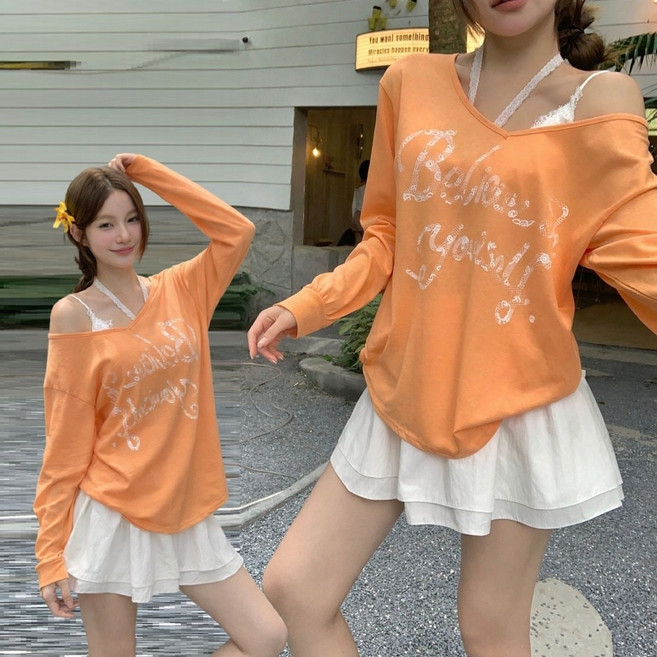 【梨卡】隔日到貨 女裝 罩衫 薄長袖 上衣 露肩斜肩 百搭罩衫 大V領露肩 防曬罩衫 寬鬆上衣 HZ109