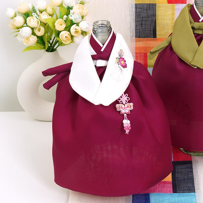 인테리어 소품 외국인선물 전통 남녀 한복 미니어처 신랑 신부 오브제 와인커버, HM08-IV(미색)