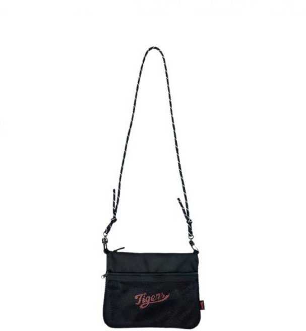 Kia Tigers x IAB Studio Tigers Sacoche Bag Black 기아 타이거즈 x 아이앱 스튜디오 타이거즈 샤코슈백 블랙, 아이앱 스튜디오 샤코슈백 블랙 IAB Studio Sa