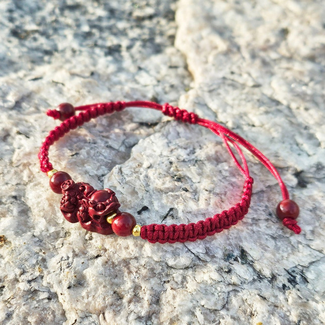 수공예 매듭팔찌 주얼리 디테일 비휴끈 팔찌