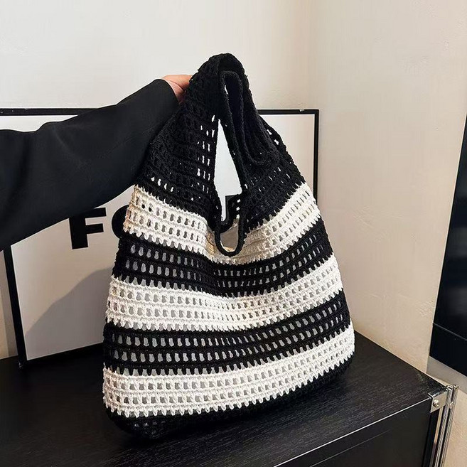 코코린느 클래식 빈티지 스트라이프 니트 호보백 숄더백 데일리 루즈핏 빅사이즈 여성 가방 (3colors)