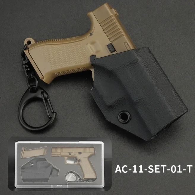 G45 키체인 세트 플라스틱 1:4 미니 권총 홀스터 모양 키링 선물 (움직이는 레버와 탄창 포함), 04 Tan