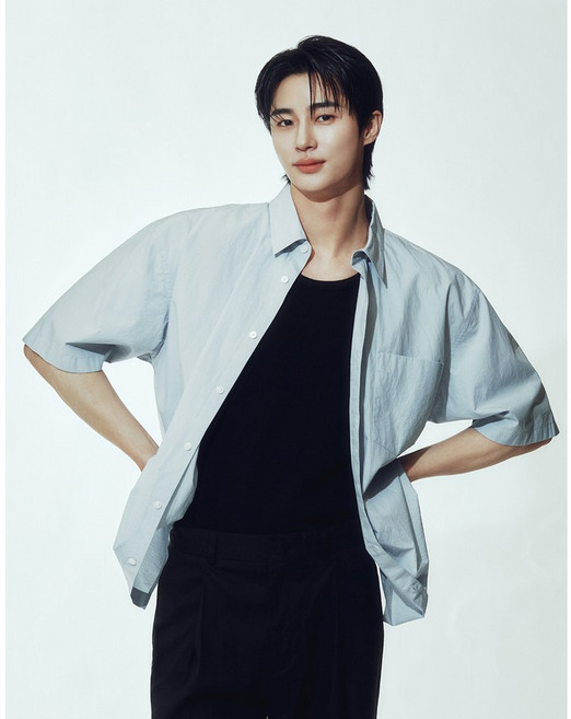 지오다노 남자 여름 릴렉스핏 포플린 반팔 셔츠01045511 NC대전유성점